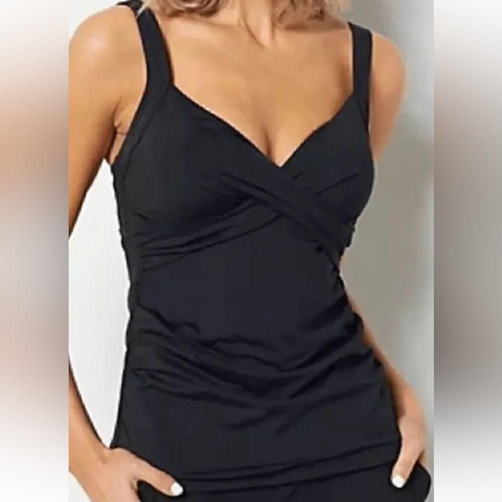 Lands End Elegant Black Supportive Swimsuit Top 14
